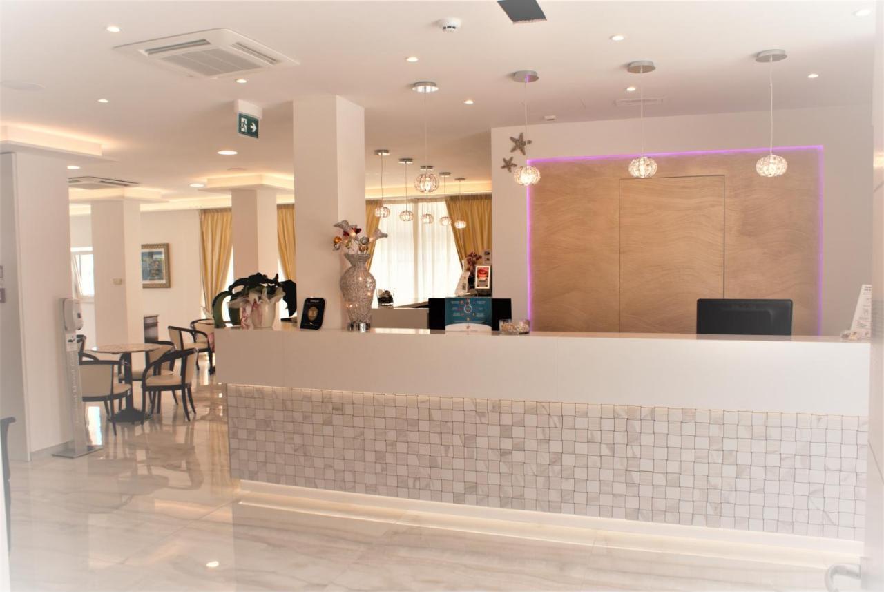 Hotel Caesar Paladium Rimini Exteriér fotografie