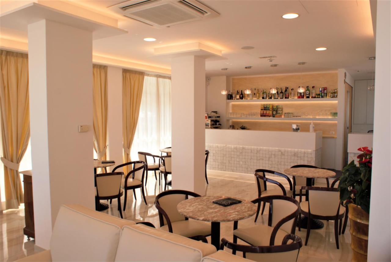 Hotel Caesar Paladium Rimini Exteriér fotografie