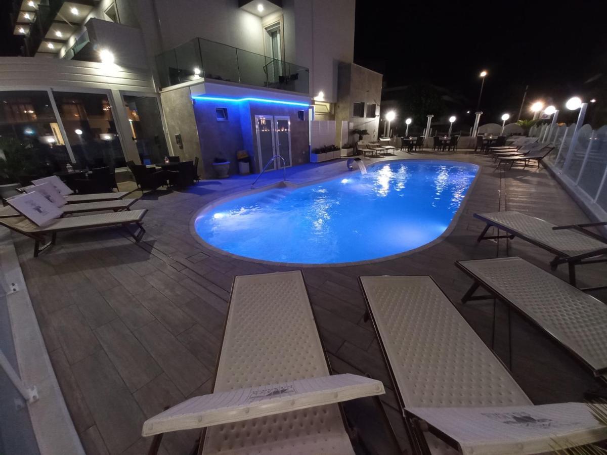 Hotel Caesar Paladium Rimini Exteriér fotografie