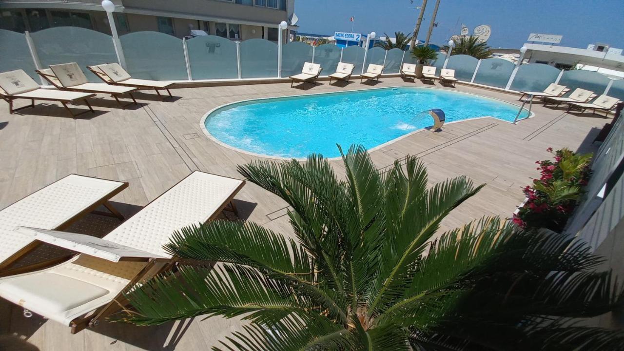 Hotel Caesar Paladium Rimini Exteriér fotografie