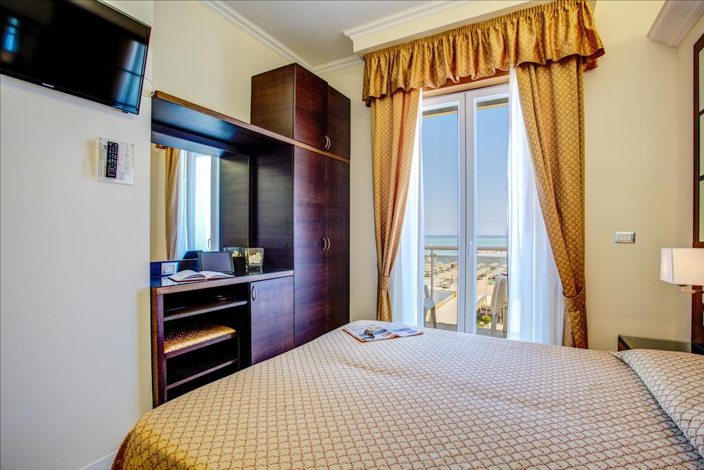 Hotel Caesar Paladium Rimini Pokoj fotografie