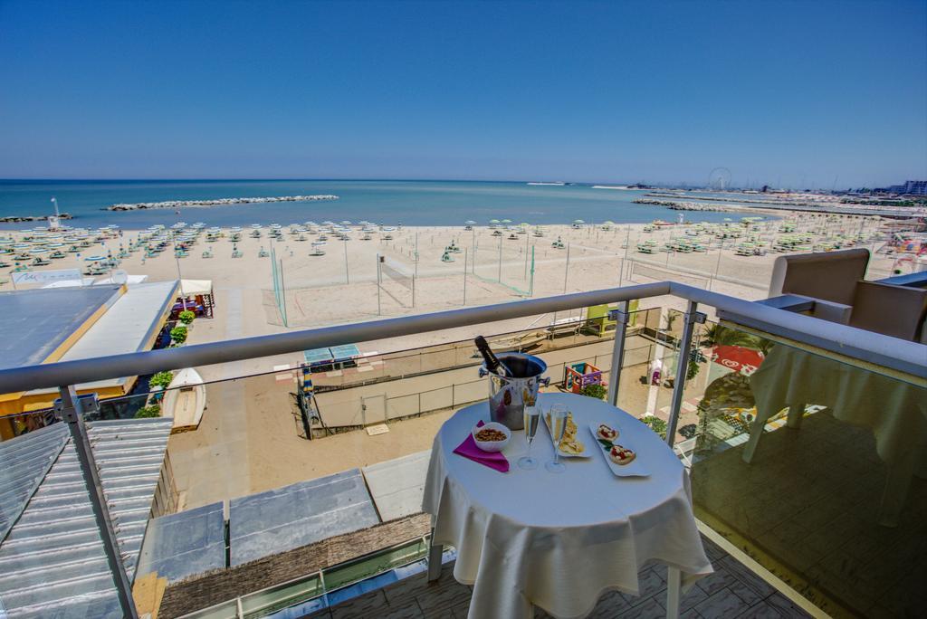 Hotel Caesar Paladium Rimini Pokoj fotografie