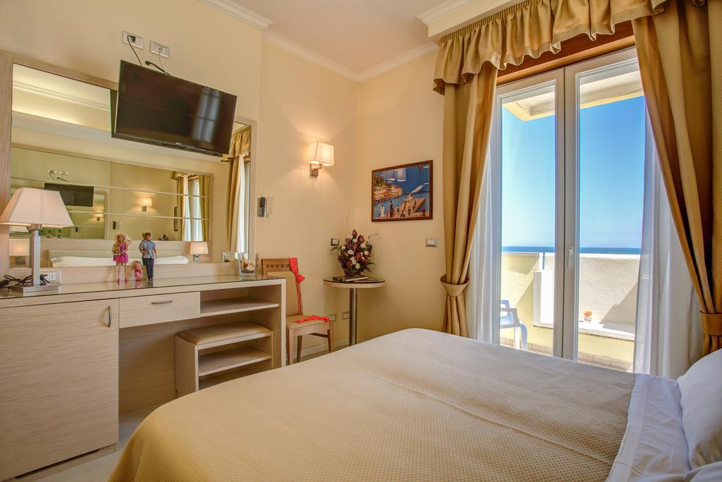 Hotel Caesar Paladium Rimini Pokoj fotografie